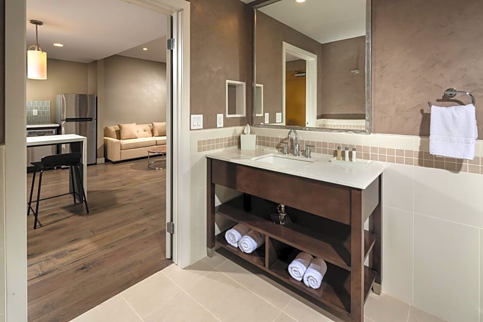 Hotel Aventura