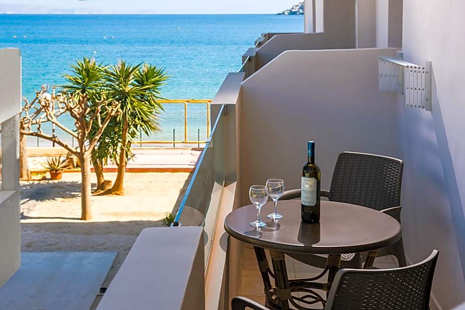 Thania Seaside Smotel - Adults Only