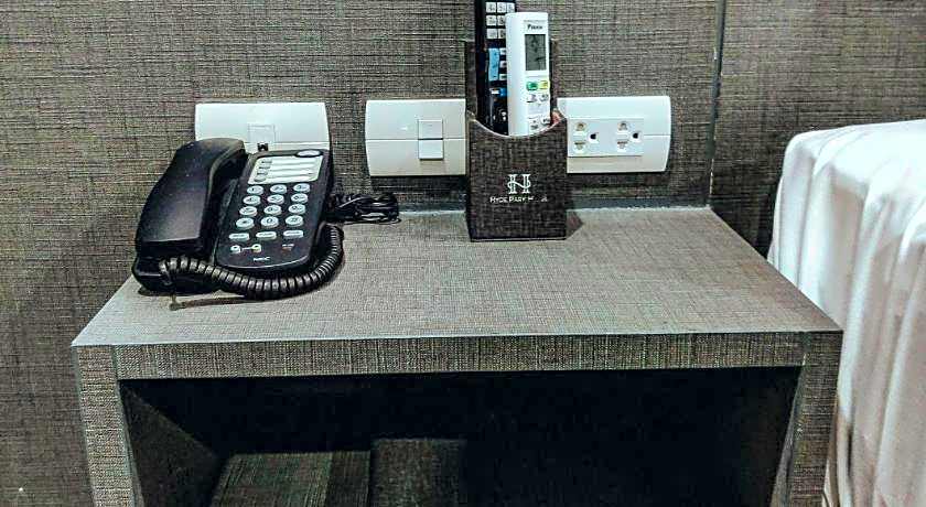 Hyde Park Hotel Bangkok