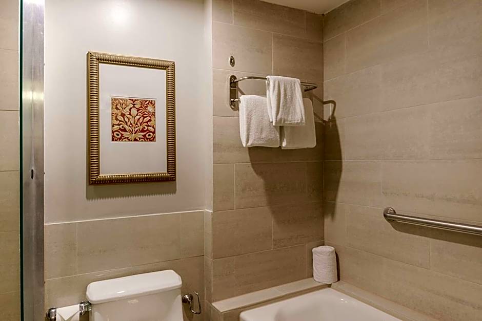 Courtyard by Marriott Panama Multiplaza Mall