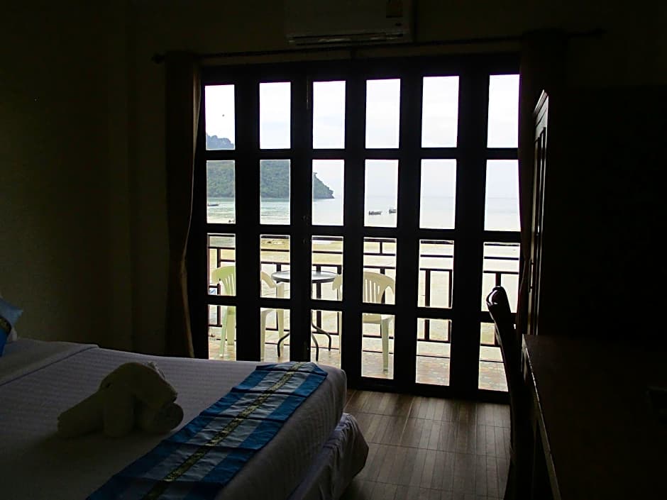 Phi Phi Green House
