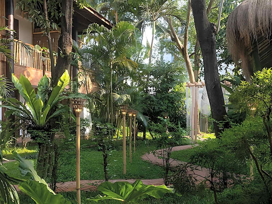 Through The Looking Glass Wellness Retreat Resort – Siem Reap, 