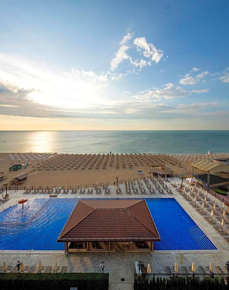 Admiral Hotel - Ultra All Inclusive & Private Beach