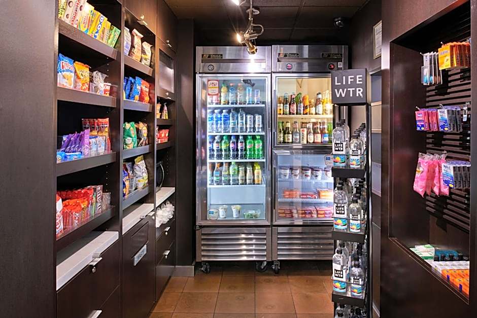 Courtyard By Marriott Detroit Livonia