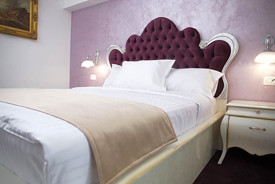 Royal Boutique Mangalia Breeze