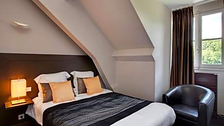 Single Room with Park View