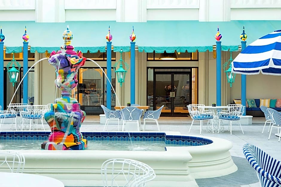 Hilton Orlando Buena Vista Palace Disney Springs Area