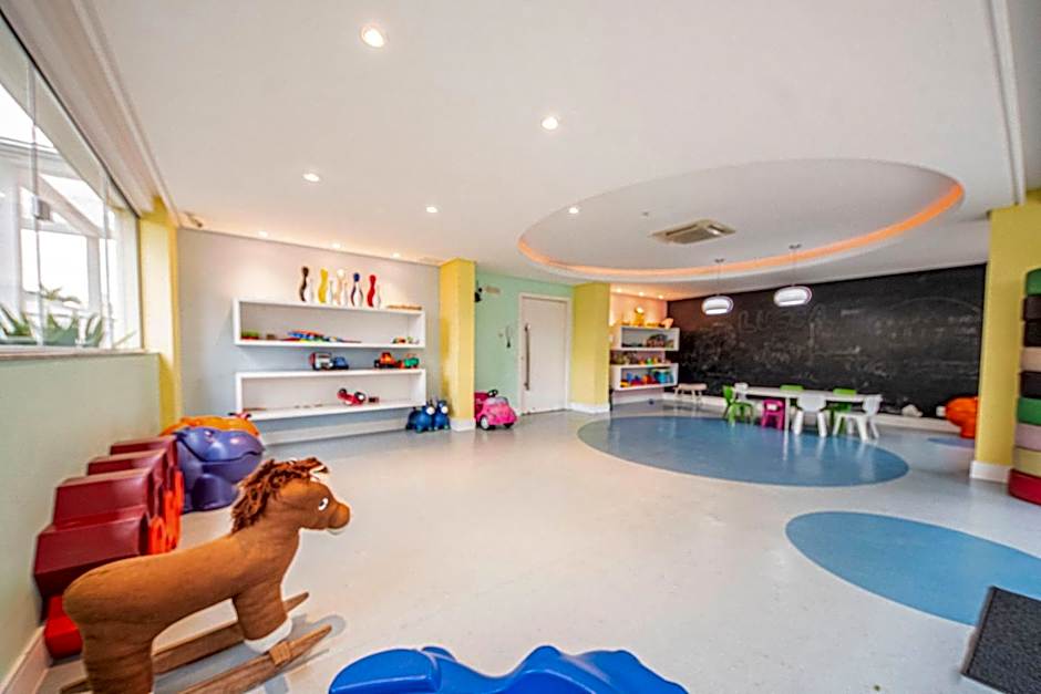 Apto moderno com piscina e academia QN1439