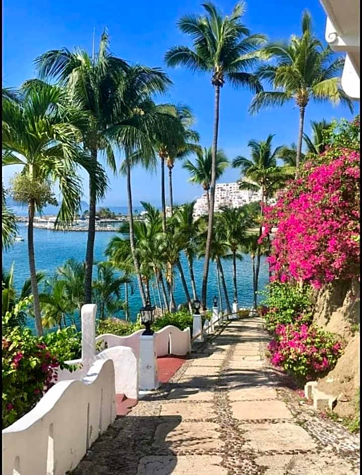 Hermoso condominio en Bahía Manzanillo
