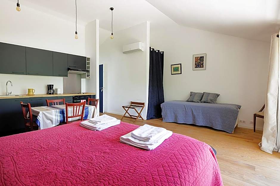 La Glacière, ostalarià agricol