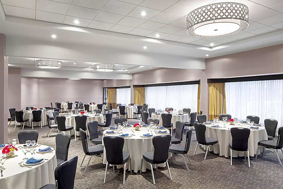 Sheraton Vancouver Airport Hotel
