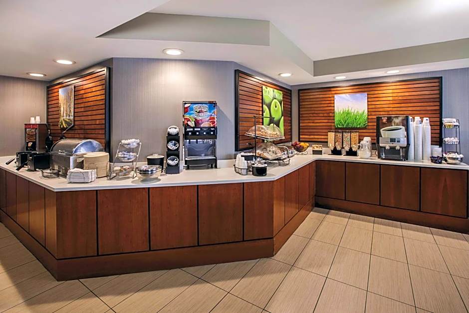 La Quinta Inn & Suites by Wyndham Erie