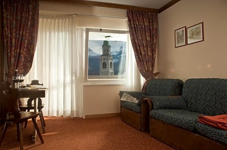 Superior Double or Twin Room with Mountain View