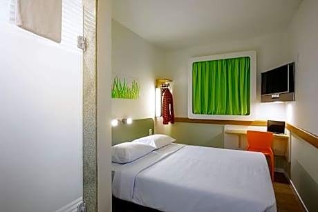 Apartment with Double Bed