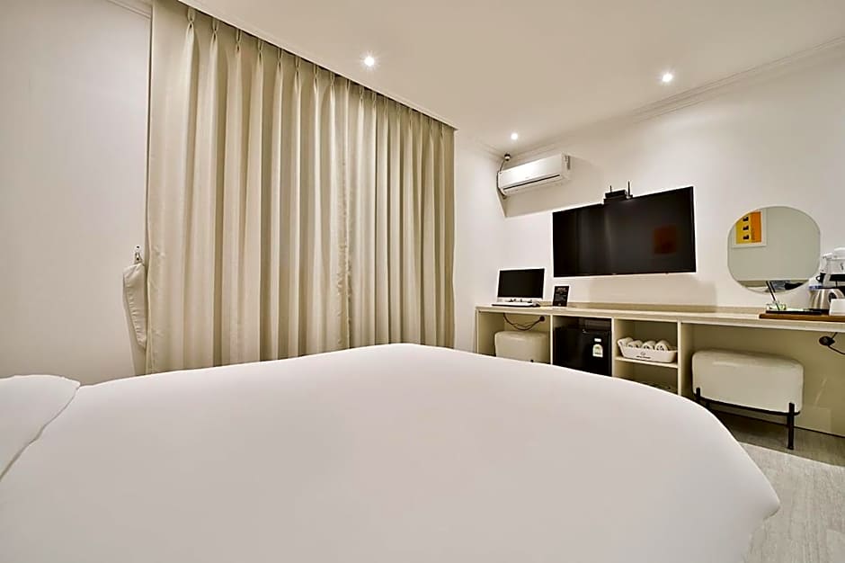 Hotel Yeogiuhtte Gumi Indong 2