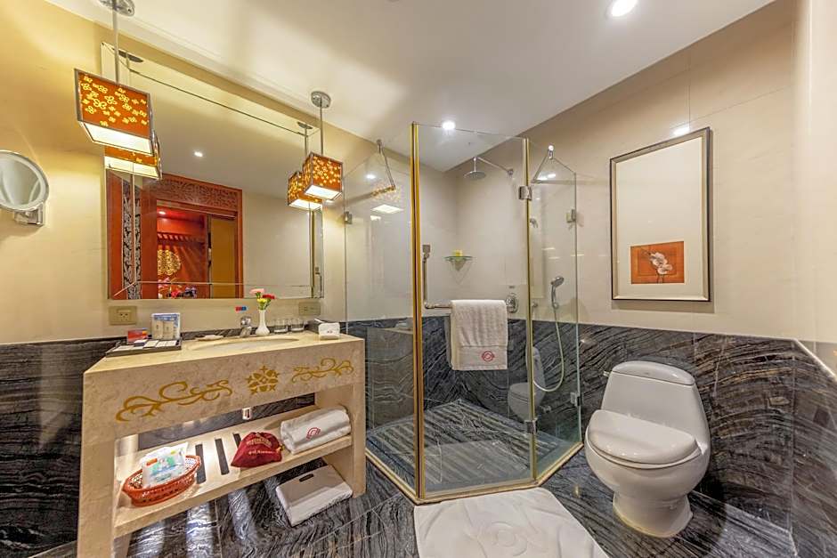 Yihe Grand Hotel