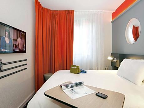 Standard Room with 1 Double Bed