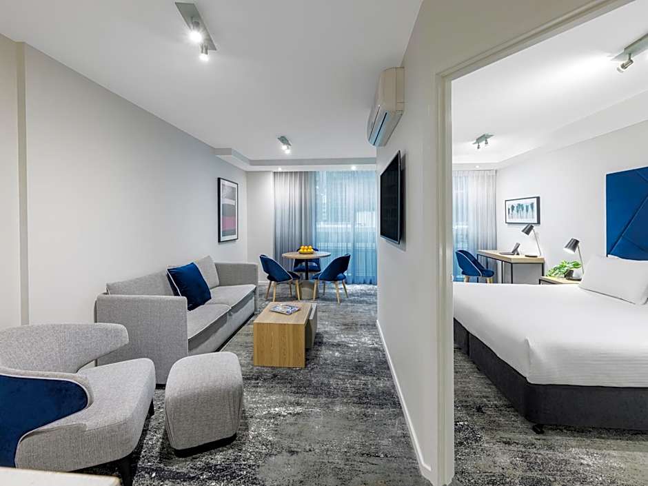 Brady Apartment Hotel Flinders Street