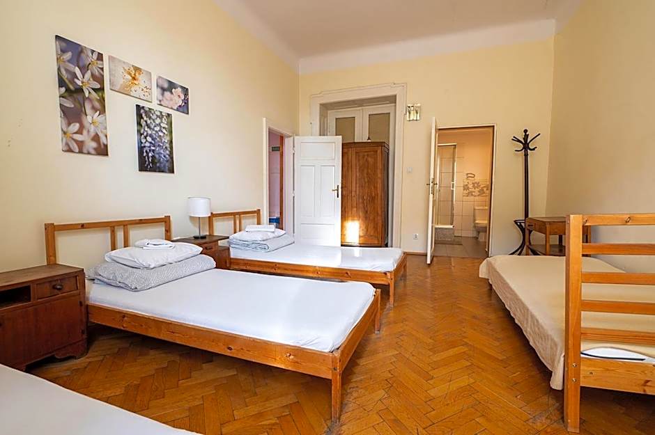 Trzy Kafki Private Rooms