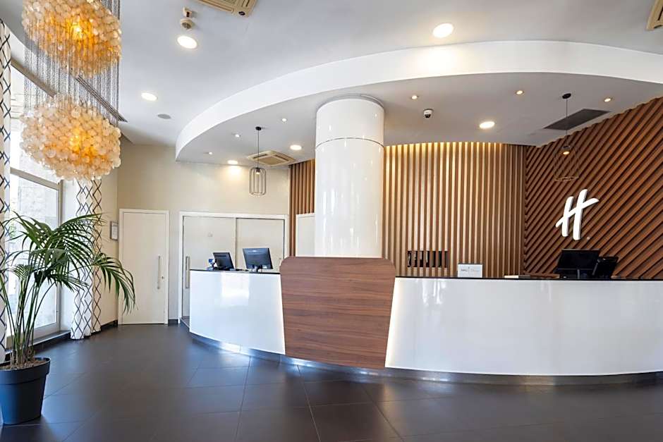 Holiday Inn Genoa City By IHG