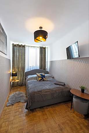 Standard Double Room with Shared Bathroom