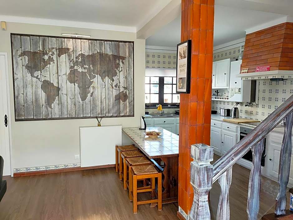 Baleal Classic Waves Guest House