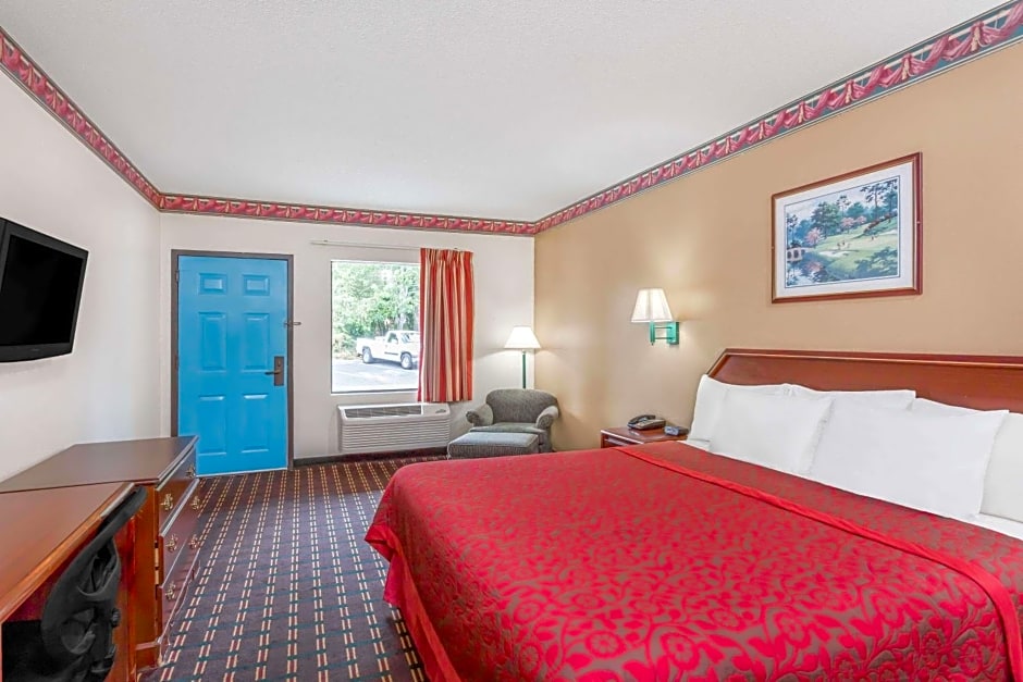 Days Inn by Wyndham North Columbia Ft. Jackson