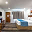Rodeway Inn & Suites Pacific Coast Highway