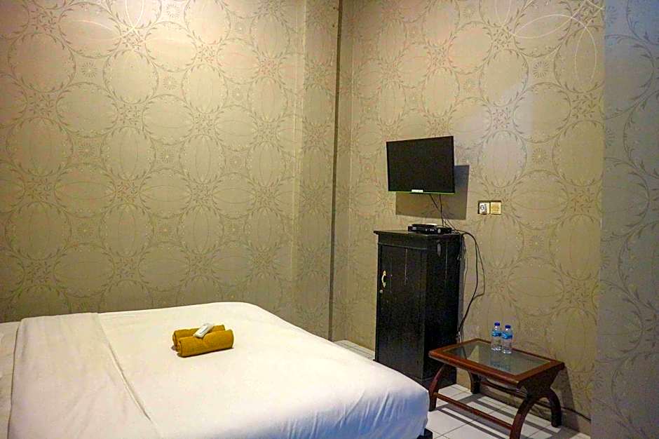 Roemah Monjali By RedDoorz – Sleman, MN