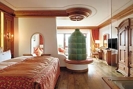 Junior Suite with Mountain View