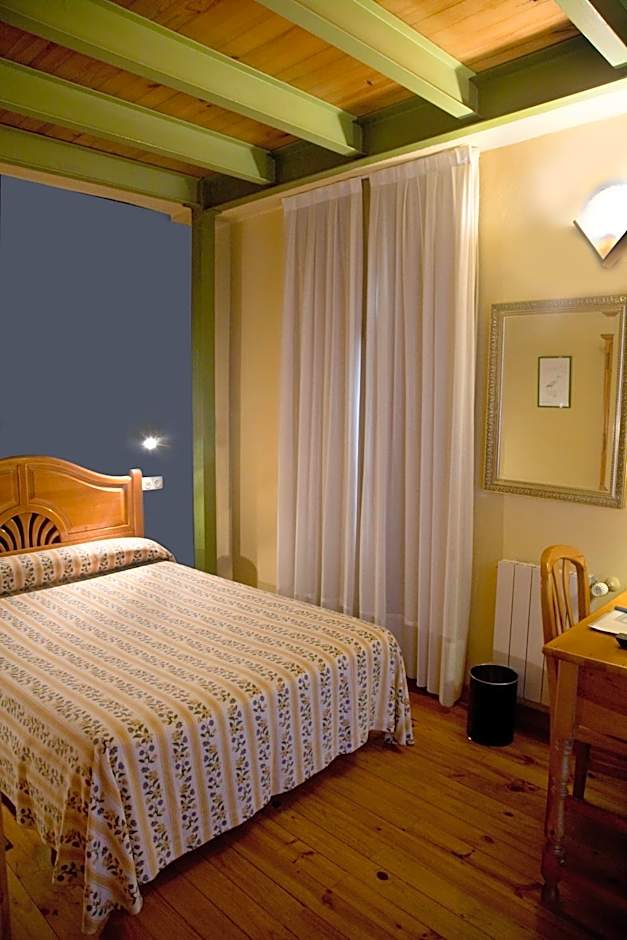 Hotel Cuevas Del Mar