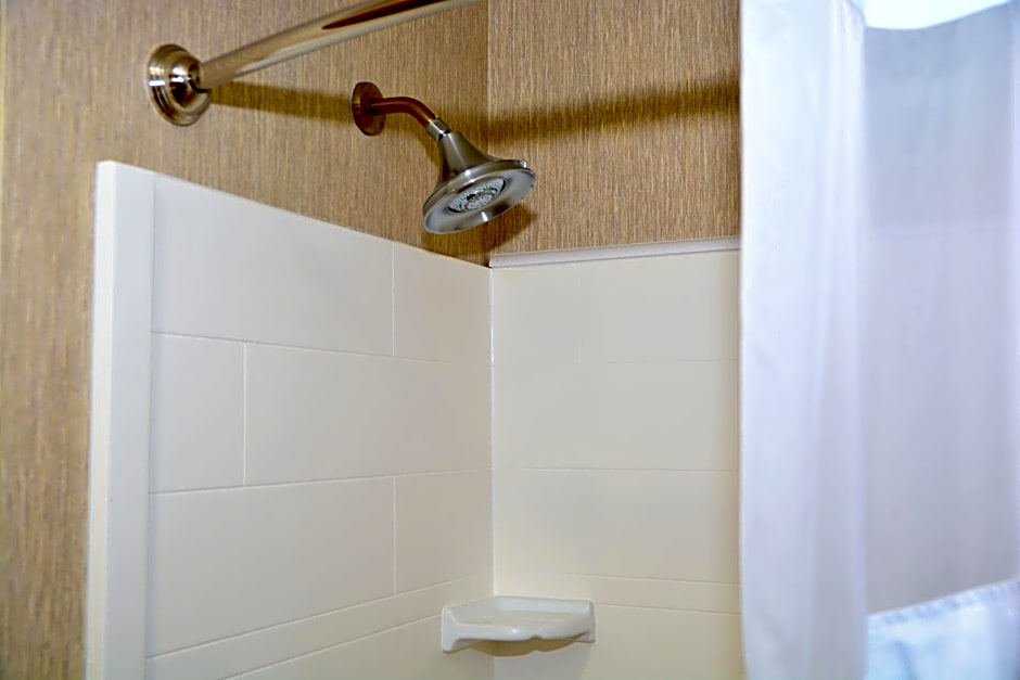 Holiday Inn Express Tomball By IHG
