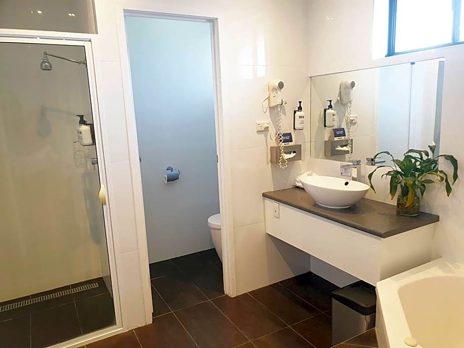 Comfort Inn May Park