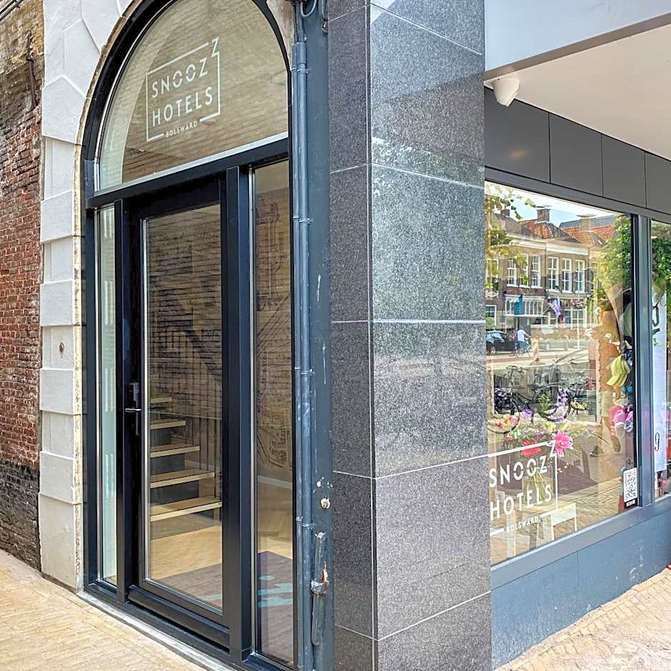 Snoozz Hotels Bolsward Boutique hotel zonder receptie met digitale sleutel
