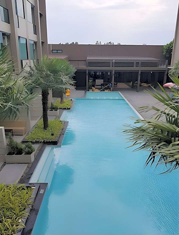 The Crystal Hotel Buriram