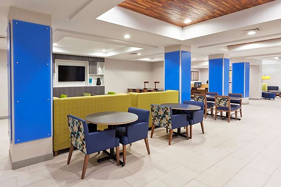 Holiday Inn Express Hotel & Suites Dothan North By IHG