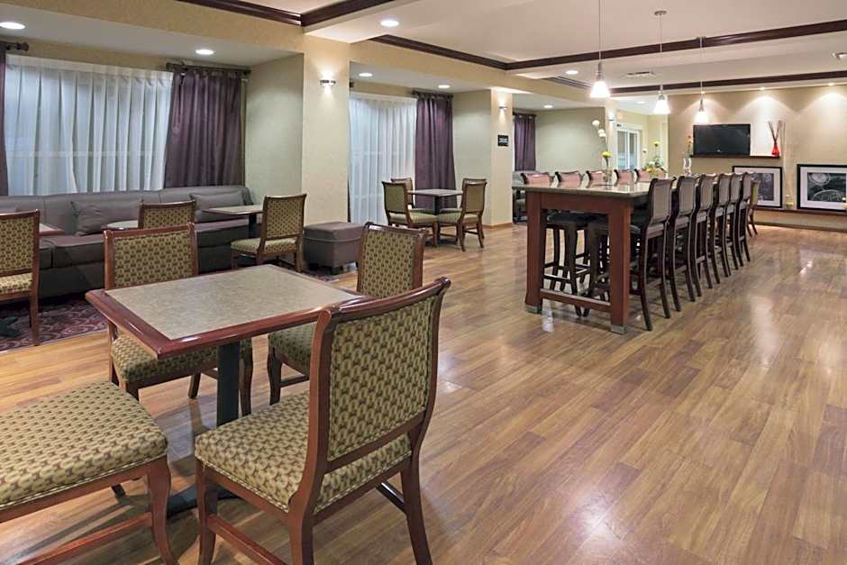 Hampton Inn By Hilton Ciudad Victor