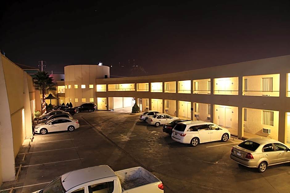 American Inn Hotel & Suites Parral