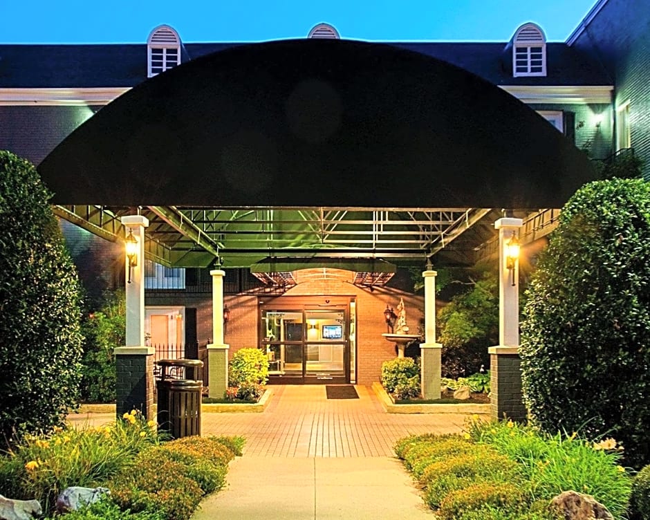 The Burgundy Hotel, Tapestry Collection by Hilton
