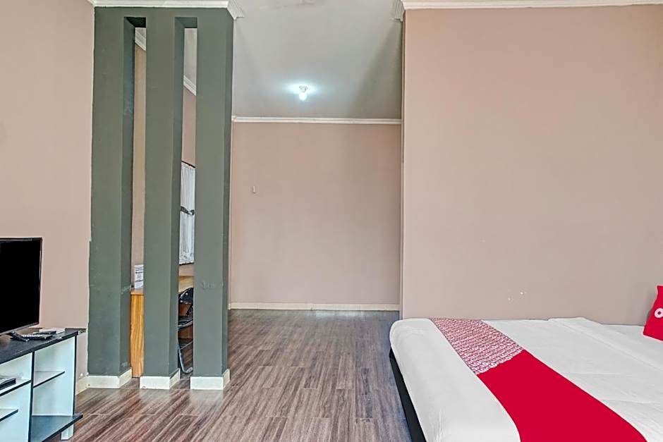 Hotel O Enggal Near Gor Saburai Formerly Hotel Pelangi