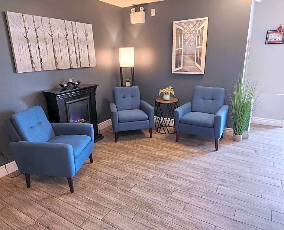 Newfound Inn & Suites