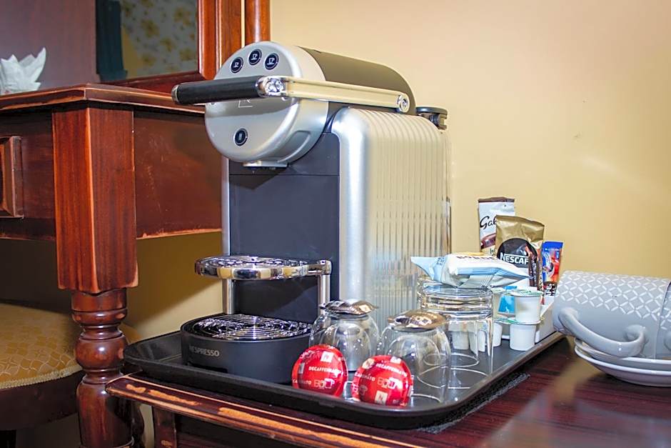 Beaumont Guest House Windermere - Adult Only - Free Car Park & Off Site access to the local Health Centre