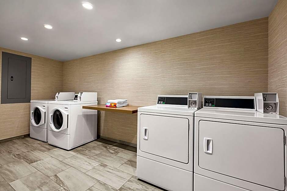 Hilton Garden Inn Monterey