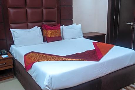 Golden Tulip Garden City Hotel - Rivotel