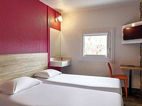 Side-Car Room (2 Adults)