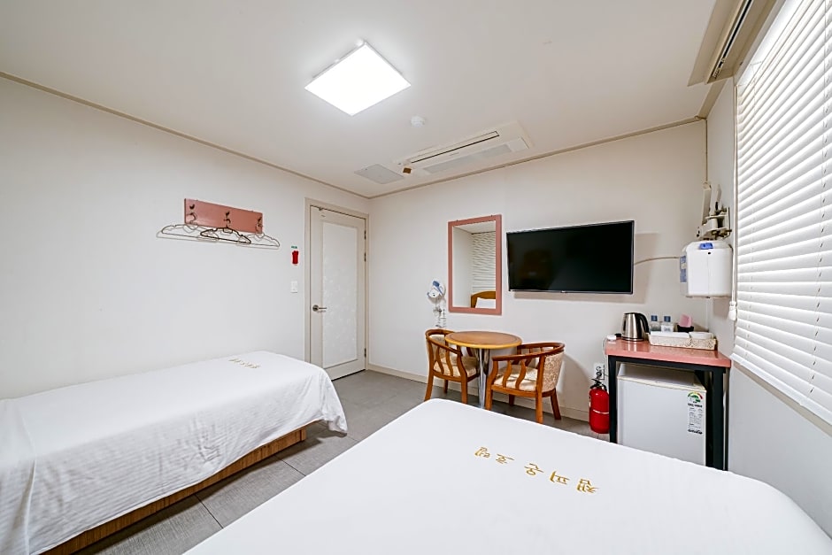 Champion Hotel