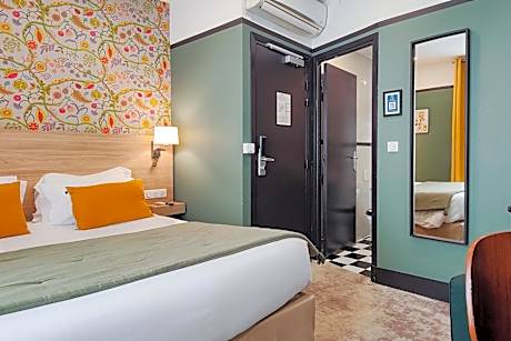 Superior Triple Room with Balcony