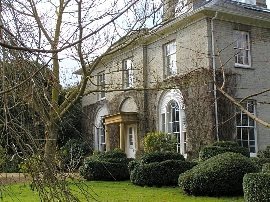 The Lynch Country House