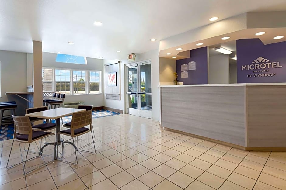 Microtel Inn & Suites By Wyndham Modesto Ceres