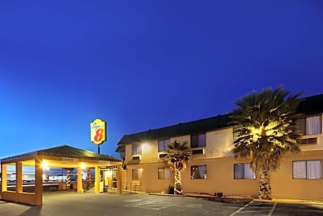 Super 8 by Wyndham Alamogordo/White Sands